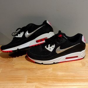Women's Nike Air Max 90